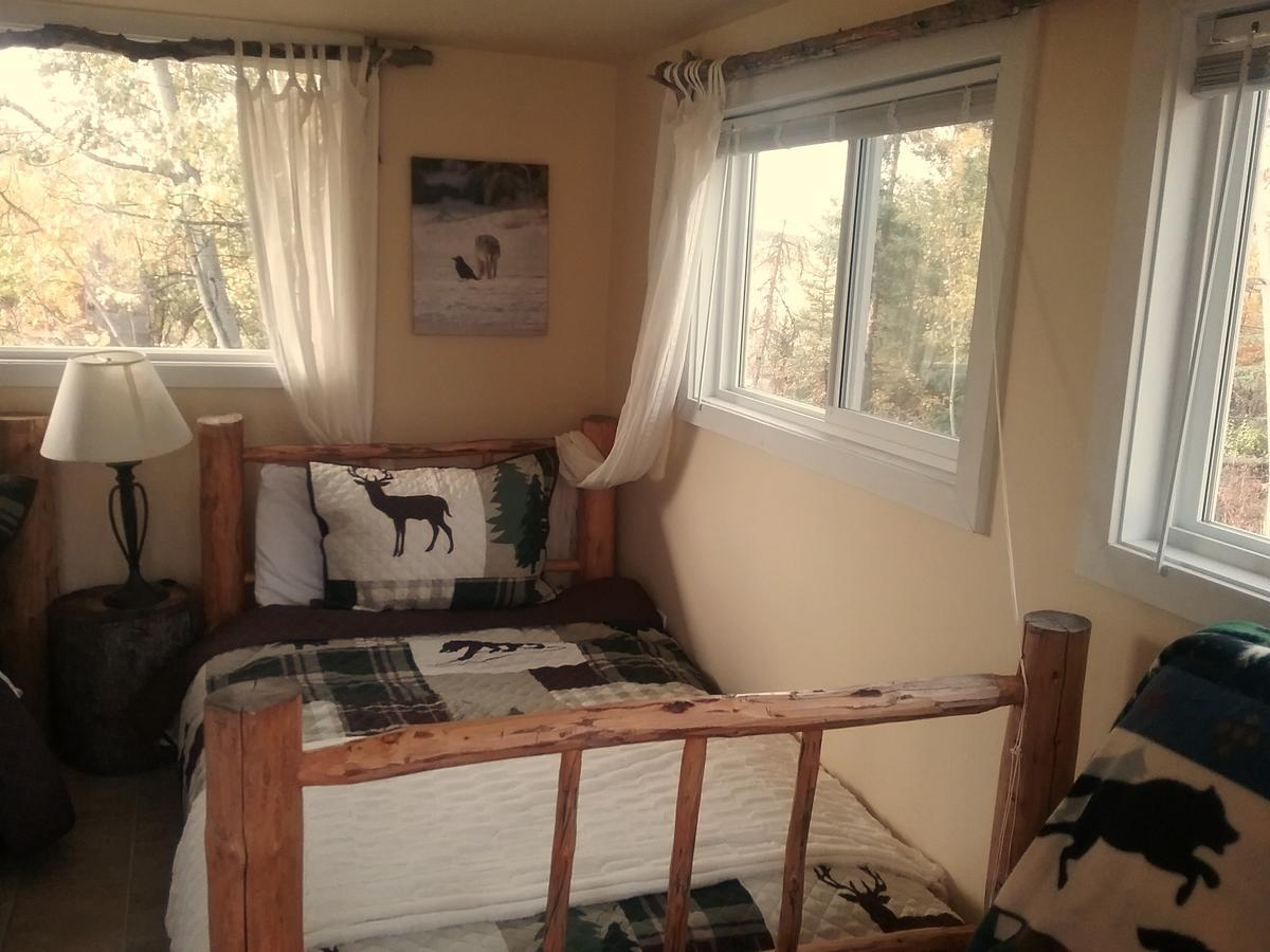 Lodge Eagle Bear Tatla Lake