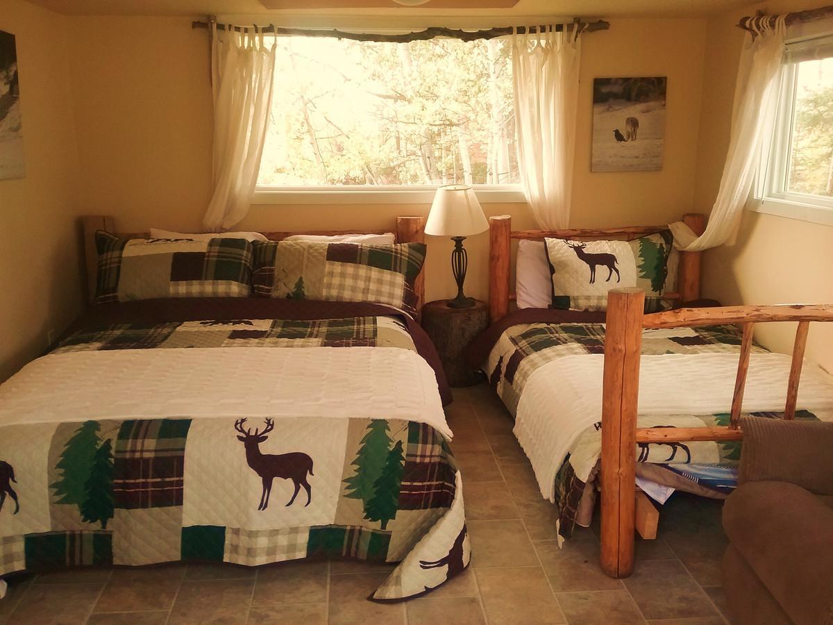 Eagle Bear Lodge Tatla Lake